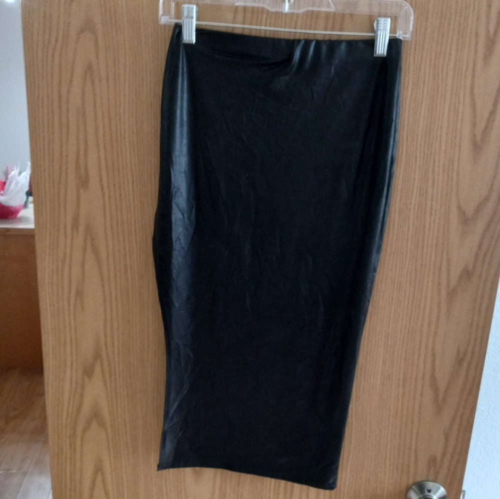 Nwt pretty little things fake leather skirt - Picture 1 of 4